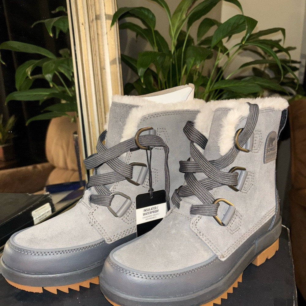Gray Waterproof Sorel Winter Boots with Fur Lining
